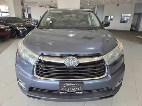 Used 2016 Toyota Highlander Limited w/ Driver Technology Package AWD/4WD image 2