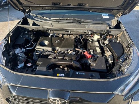 Used 2021 Toyota RAV4 XLE w/ Convenience Package image 46