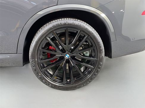 New 2026 BMW X5 xDrive40i w/ M Sport Package AWD/4WD image 28