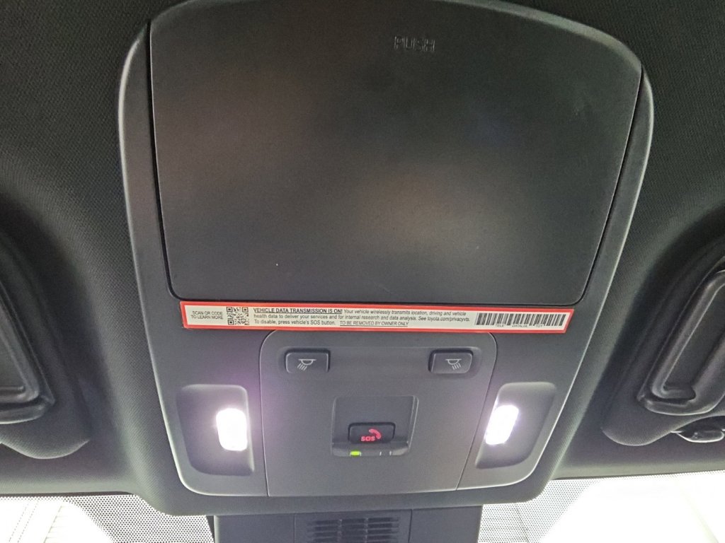 Used 2025 Toyota Camry SE FWD image 24