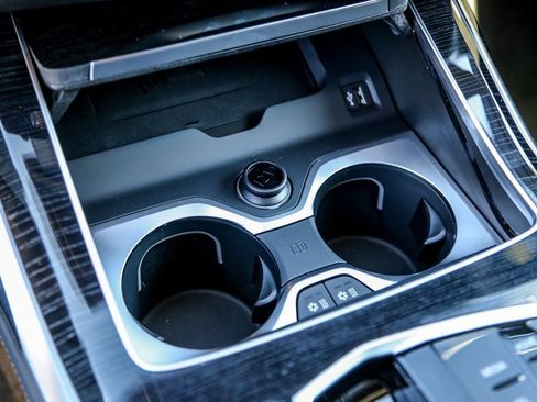 New 2026 BMW X7 xDrive40i w/ Executive Package image 16