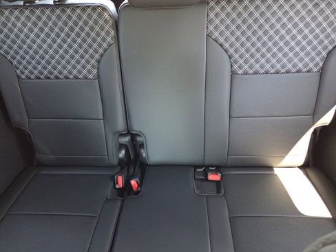 New 2026 GMC Acadia Denali w/ Super Cruise Package FWD image 6