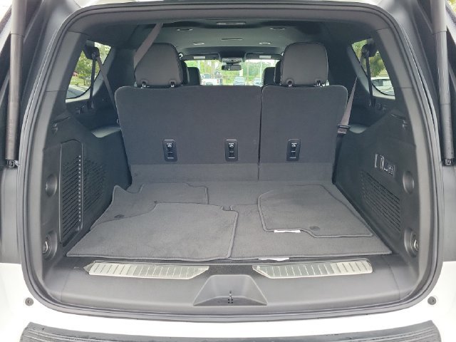 Used 2025 Chevrolet Suburban RST w/ Comfort Package RWD image 7