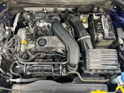 Used 2022 Volkswagen Taos SE image 28