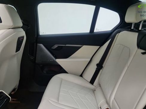 Used 2026 BMW 530i RWD image 30
