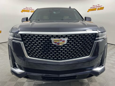 Used 2022 Cadillac Escalade Premium Luxury w/ Performance Package AWD/4WD image 9