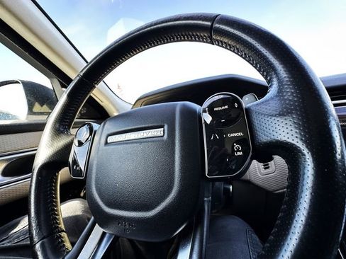 Used 2019 Land Rover Range Rover Velar S image 19