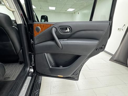 Used 2019 INFINITI QX80 Luxe w/ Proassist Package image 15