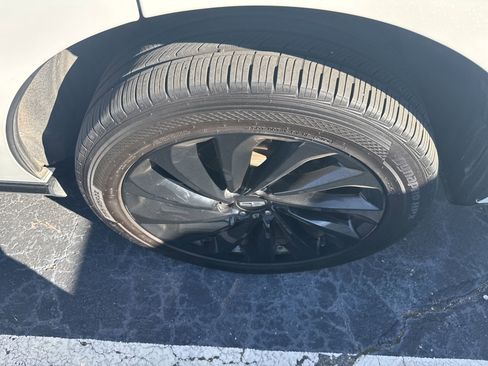 Used 2020 Lincoln Navigator Reserve w/ Equipment Group 208A Reserve image 3