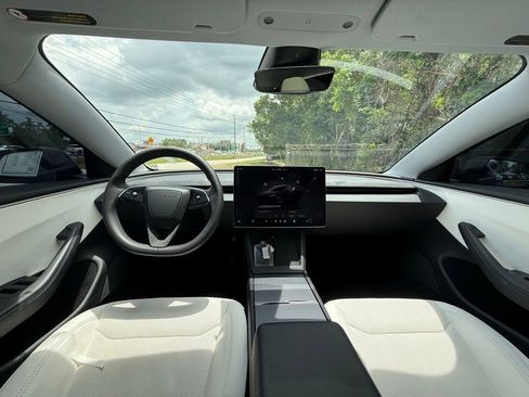 Used 2025 Tesla Model 3 Long Range RWD image 15