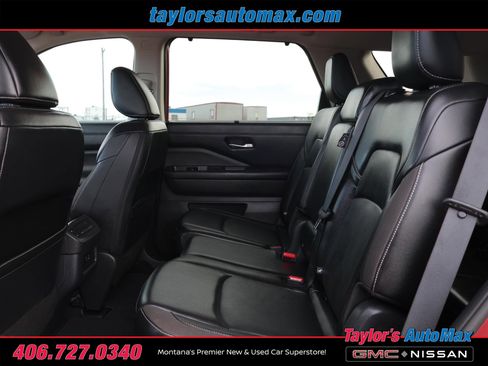 Used 2023 Nissan Pathfinder SL image 6
