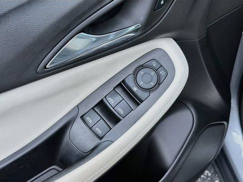 Used 2023 Buick Encore GX Preferred w/ Cold Weather Comfort Package FWD image 17