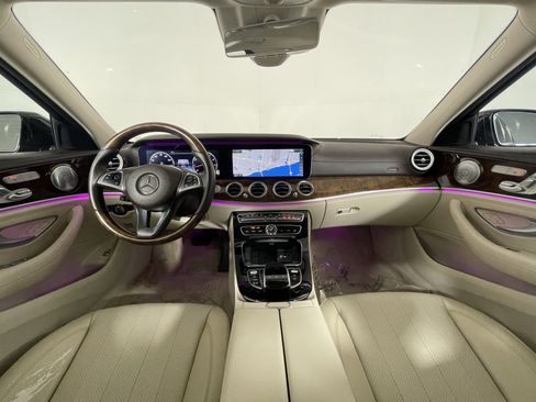 Used 2017 Mercedes-Benz E 300 4MATIC image 11