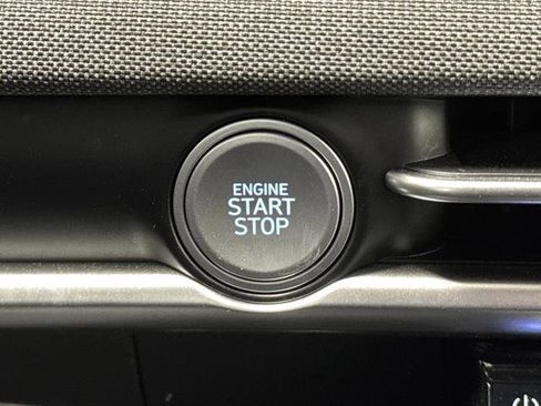 Used 2025 Hyundai Tucson Limited image 23