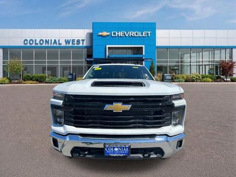 Used 2026 Chevrolet Silverado 3500 W/T w/ WT Convenience Package AWD/4WD image 2