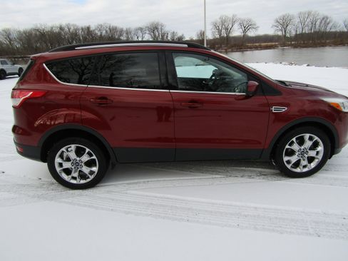Used 2014 Ford Escape SE w/ Equipment Group 201A image 5