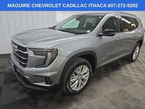 Used 2024 GMC Acadia Elevation w/ Luxury Package AWD/4WD image 8