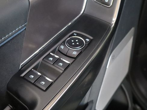 New 2025 Ford F150 Platinum w/ FX4 Off-Road Package image 13