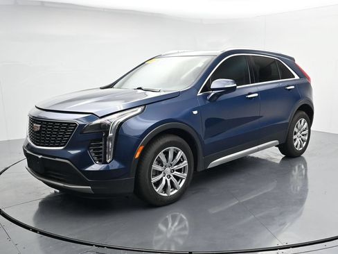 Used 2021 Cadillac XT4 Premium Luxury AWD/4WD image 4