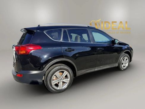 Used 2015 Toyota RAV4 XLE AWD/4WD image 6