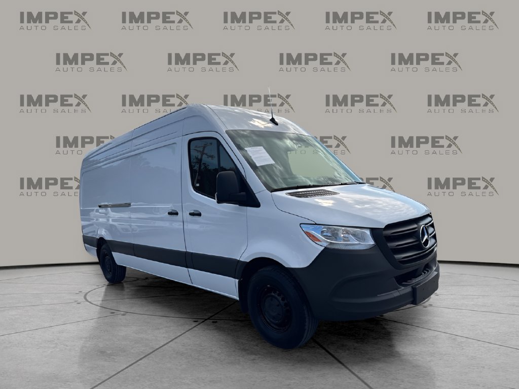 Used 2025 Mercedes-Benz Sprinter 2500 image 7