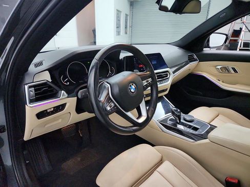 Used 2020 BMW 330i Sedan w/ Driving Assistance Package RWD image 13