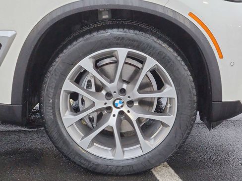 Certified 2024 BMW X5 xDrive40i w/ Parking Assistance Package image 8