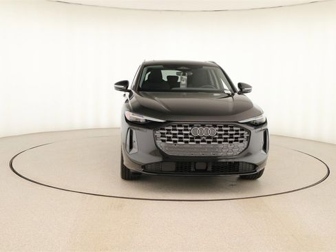 New 2025 Audi Q5 Prestige image 11