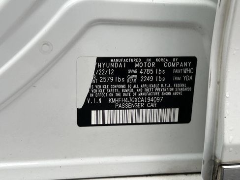 Used 2012 Hyundai Azera w/ Technology Pkg image 19