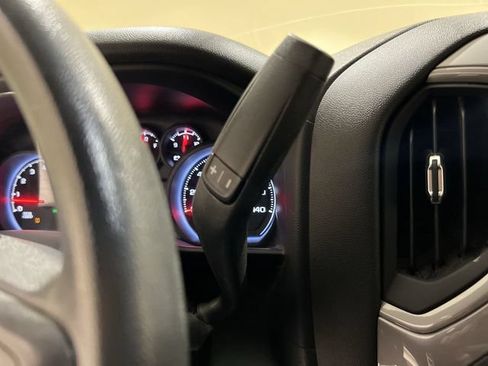 Used 2021 Chevrolet Silverado 2500 W/T w/ WT Convenience Package AWD/4WD image 15