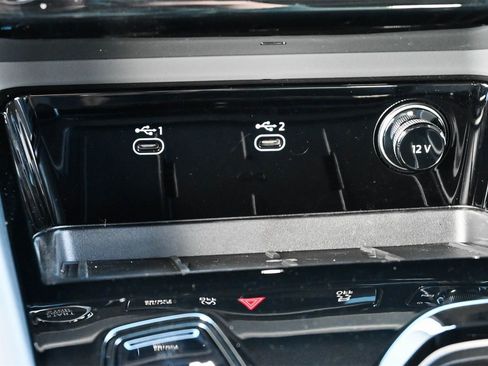 Certified 2025 Audi Q5 Premium w/ Convenience Package image 12