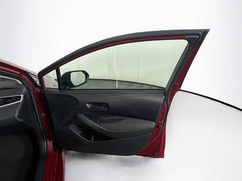 Used 2024 Toyota Corolla LE image 29