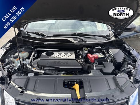 Used 2023 Nissan Rogue SV image 11