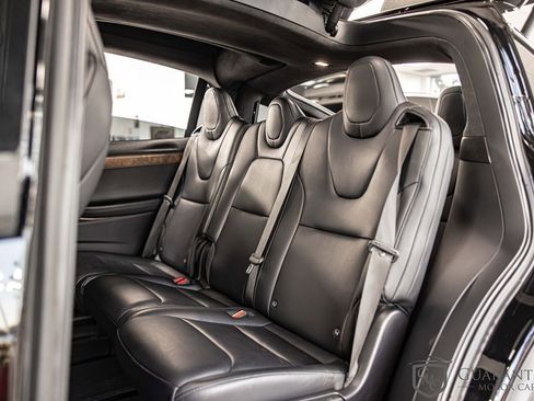 Used 2020 Tesla Model X Long Range AWD/4WD image 29