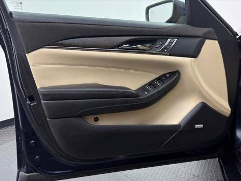 Used 2018 Cadillac CTS Luxury RWD image 14