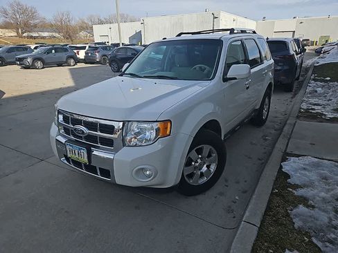 Used 2012 Ford Escape Limited image 1