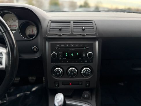 Used 2011 Dodge Challenger R/T image 30