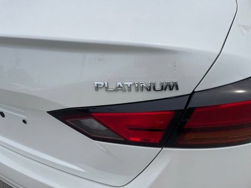 Used 2019 Nissan Altima 2.5 Platinum FWD image 10