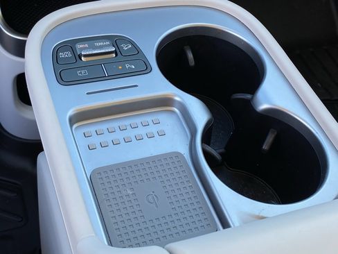 Used 2026 Hyundai Ioniq 9 SEL image 19