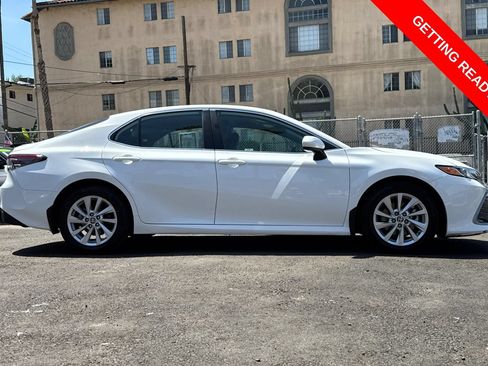 Used 2024 Toyota Camry LE FWD image 3