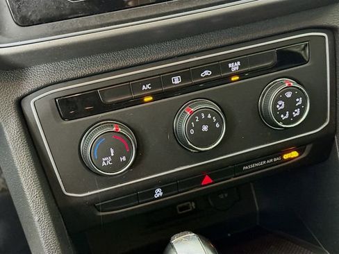 Used 2018 Volkswagen Atlas S image 18