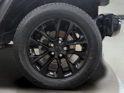 Used 2021 Jeep Wrangler Unlimited Sahara AWD/4WD image 27