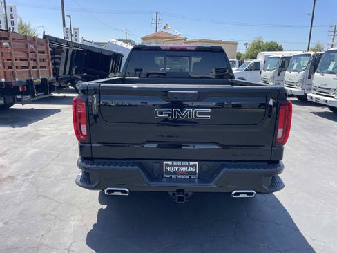New 2026 GMC Sierra 1500 Denali w/ Denali Reserve Package AWD/4WD image 6