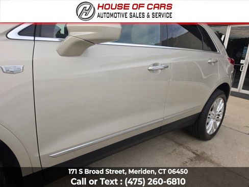 Used 2017 Cadillac XT5 Premium Luxury AWD/4WD image 18