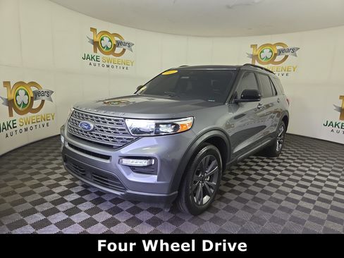 Used 2023 Ford Explorer XLT w/ Equipment Group 202A AWD/4WD image 3
