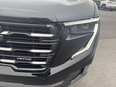 New 2026 GMC Acadia AT4 image 9