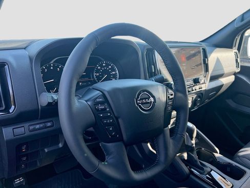 New 2026 Nissan Frontier SV image 9