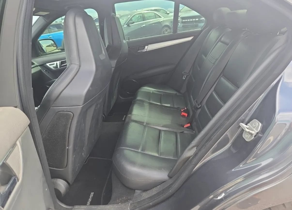 Used 2009 Mercedes-Benz C 63 AMG Sedan image 10