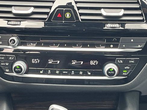 Used 2019 BMW 530i xDrive image 15