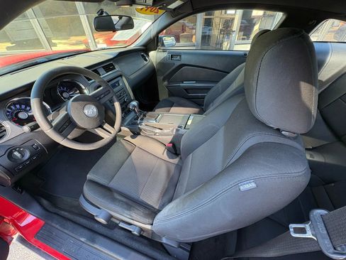 Used 2011 Ford Mustang Coupe w/ 101A Rapid Spec Order Code image 12